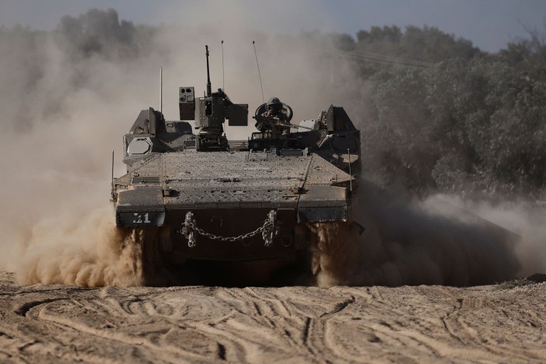 Γάζα: Νεκροί μία έγκυος και τα δυο της παιδιά  Προς τη Δύση τα ισραηλινά άρματα μάχης