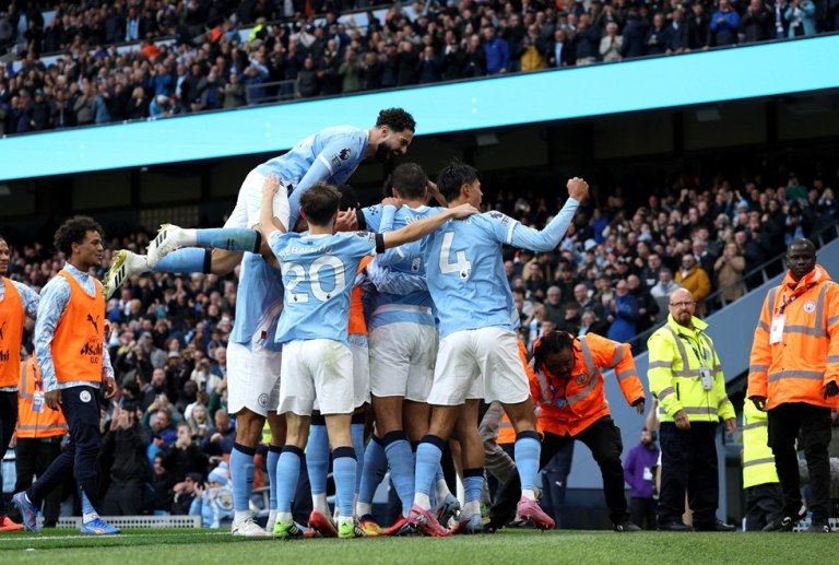 LIVE: Μάντσεστερ Σίτι  Νάπολι