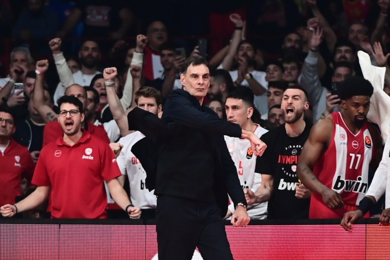 Μπαρτζώκας: Δεν γινόταν να κερδίσουμε χωρίς άμυνα