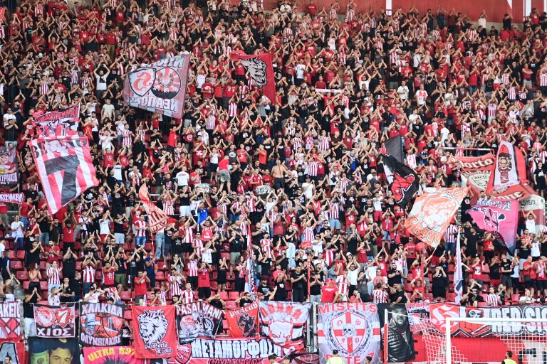 Κάλεσμα της ΠΑΕ Ολυμπιακός στον κόσμο: Στηρίζουμε την ομάδα μας με φωνή, παλμό και πάθος