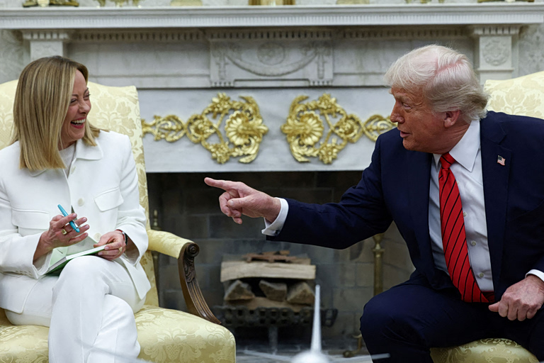 Ο Τραμπ τα έβαλε και με τη Μελόνι  Νόμιζα ότι είχε θάρρος, αλλά έκανα λάθος