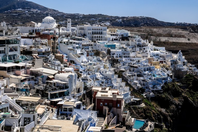 Κεφαλογιάννη: Αύξηση αφίξεων και εσόδων στον τουρισμό το πρώτο εξάμηνο  Οι σεισμοί στη Σαντορίνη επηρέασαν τις Κυκλάδες