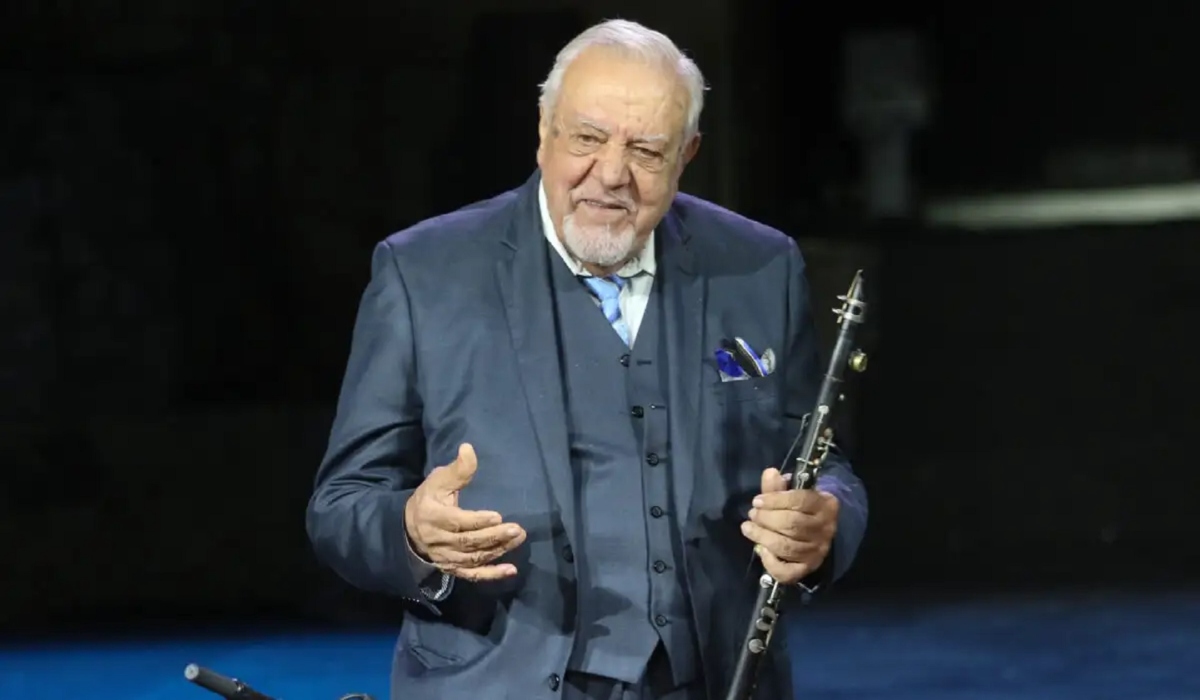 Η νέα γενιά της ελληνικής παροικίας της Μελβούρνης τιμά τον Πετρολούκα Χαλκιά