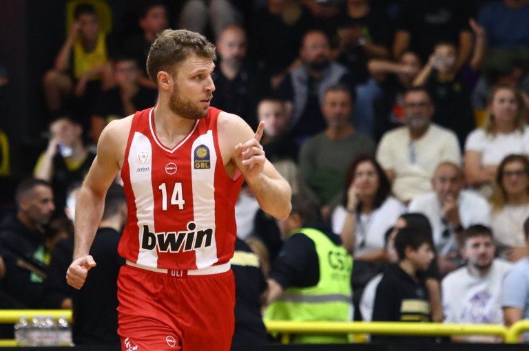 Πρόεδρος της Χάποελ: Εξετάσαμε ακόμη και την περίπτωση του Βεζένκοφ