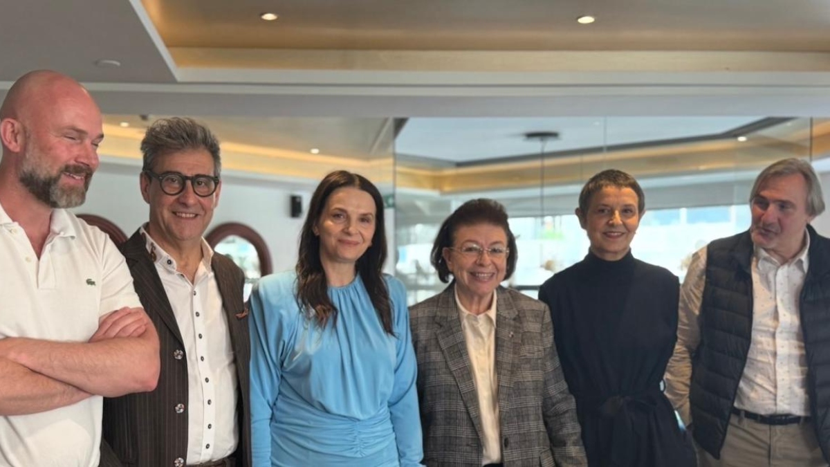 Λίνα Μενδώνη: Συνάντηση με τη Ζιλιέτ Μπινός  Στο επίκεντρο τα ευρωπαϊκά βραβεία κινηματογράφου στην Αθήνα