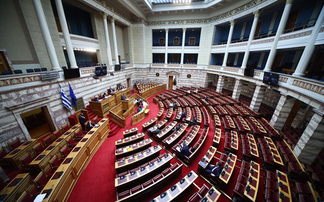 Βουλή: Κατά πλειοψηφία ψηφίσθηκε κατά την β ανάγνωση το ν/σ του υπ. Εργασίας - Την Τρίτη στην Ολομέλεια