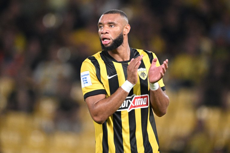 Συζητούν για νέο συμβόλαιο ΑΕΚ και Μουκουντί