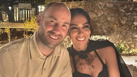 Ολυμπία Χοψονίδου: Στο πλευρό του συζύγου της, Βασίλη Σπανούλη στον αγώνα της Εθνικής Ελλάδος στη Λετονία