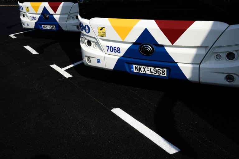 Στο νοσοκομείο με κάταγμα στη γνάθο οδηγός λεωφορείου που δέχτηκε επίθεση από επιβάτη