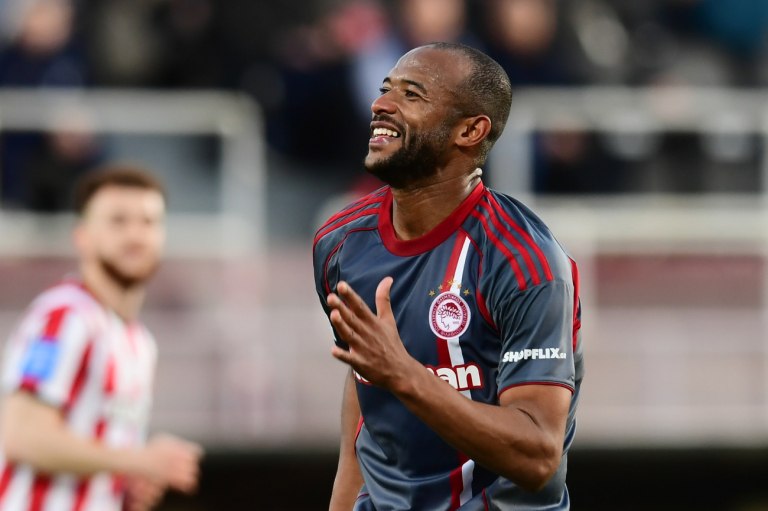 Πανσερραϊκός  Ολυμπιακός 1-2: Καθάρισε ο Ελ Κααμπί για τους ερυθρόλευκους