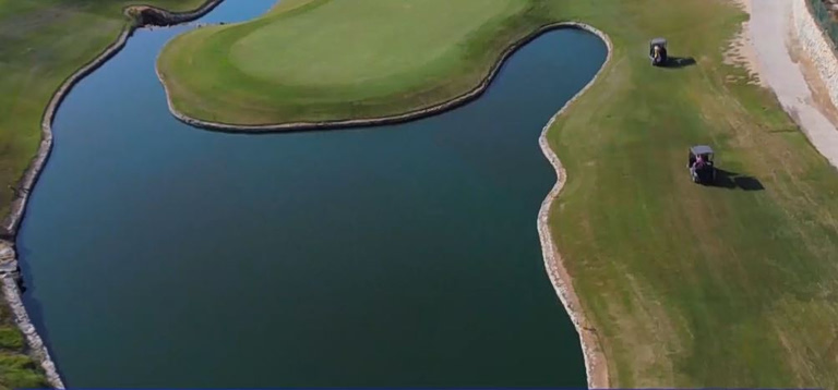 Σιθωνία: Μόλις έπεσε η στάθμη του νερού  Πώς εντοπίστηκαν το ανθρώπινο κρανίο και τα οστά σε ξενοδοχείο