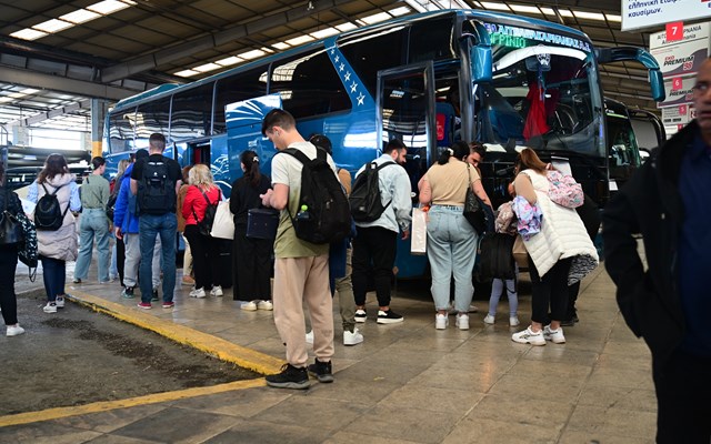 Υφ. Προστασίας του Πολίτη: Καμία συνεννόηση της ΕΛΑΣ για διαδικασίες διάκρισης, βάσει εθνικότητας, στα ΜΜΜ