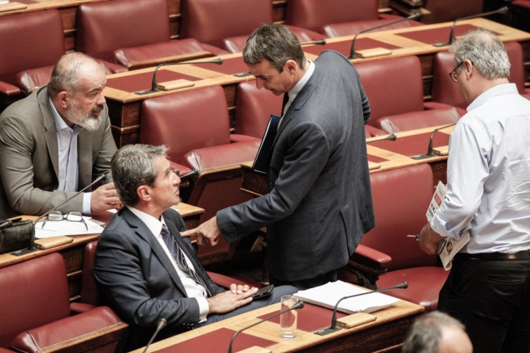 Ανδρέας Λοβέρδος: Από τιμωρός Μητσοτάκη σε ακόλουθο Μητσοτάκη