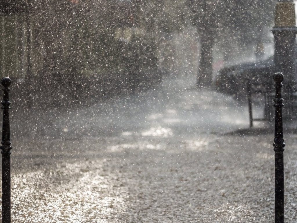 Χονγκ Κονγκ: Κλειστά σχολεία και επιχειρήσεις λόγω του υπερτυφώνα Ραγκάσα