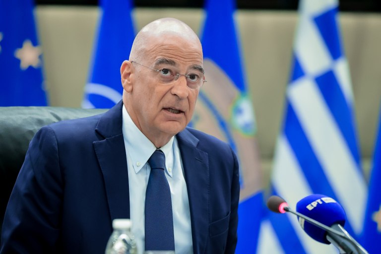 Σκληρή απάντηση Δένδια σε Χαρίτση για Συμφωνία των Πρεσπών  Ουδέν σχόλιο για το στολίσκο για τη Γάζα