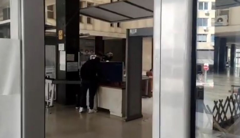 Απολογείται ο 19χρονος