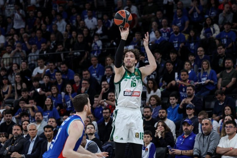 Αμφίβολη η συμμετοχή του Οσμάν στα παιχνίδια με Μπάγερν και Μπαρτσελόνα