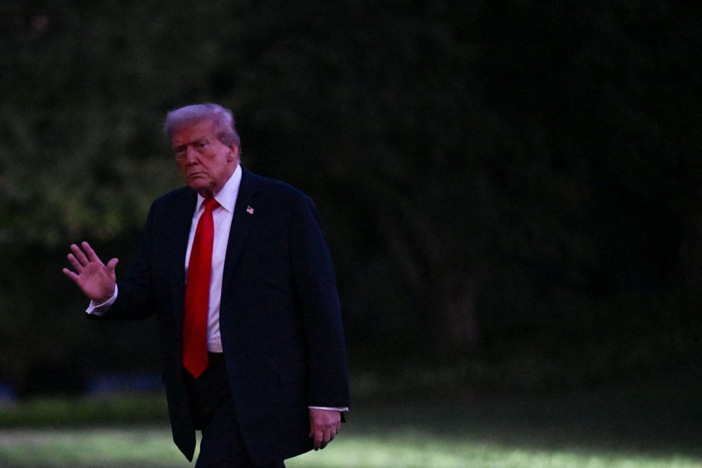 ΗΠΑ: Ο Τραμπ στρέφεται ξανά κατά δικαστών μετά τη δολοφονία του Τσάρλι Κερκ