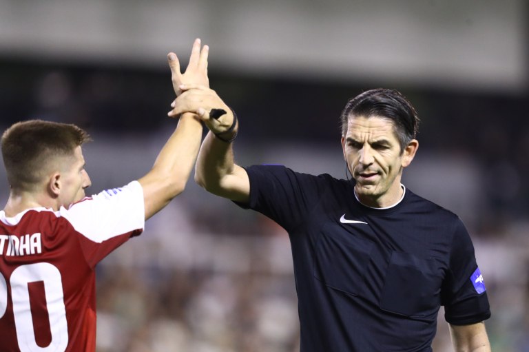 Ντενίζ Αϊτεκίν: Ο dj ηλεκτρονικής μουσικής ήταν η μεγάλη παραφωνία του ντέρμπι