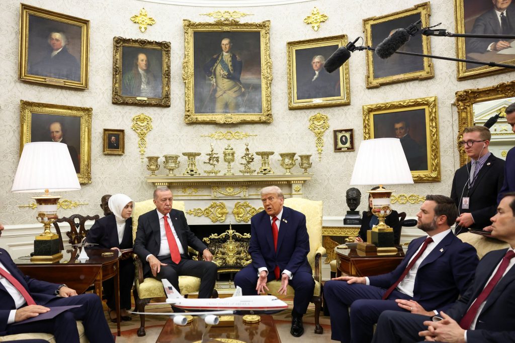 Μία συνάντηση με δύο νικητές: Η δεύτερη ανάγνωση του τετ α τετ Τραμπ  Ερντογάν