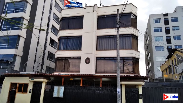 Ισημερινός: Απελαύνει τον πρεσβευτή της Κούβας και τα υπόλοιπα μέλη της διπλωματικής αποστολής