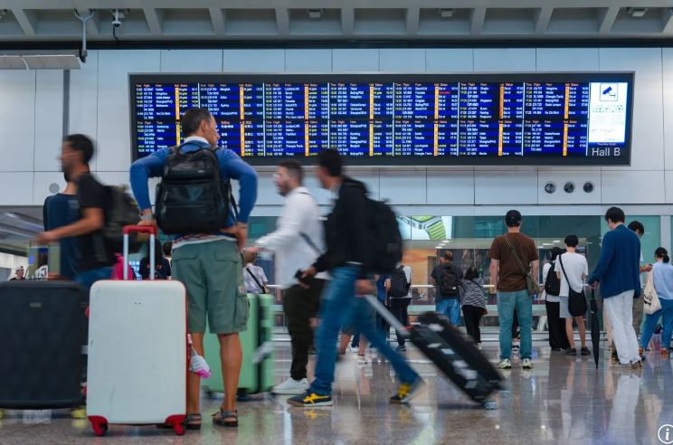 Υπερτυφώνας Ραγκάσα: Σε συναγερμό οι Φιλιππίνες  Ενδεχόμενη αναστολή πτήσεων στο Χονγκ Κονγκ