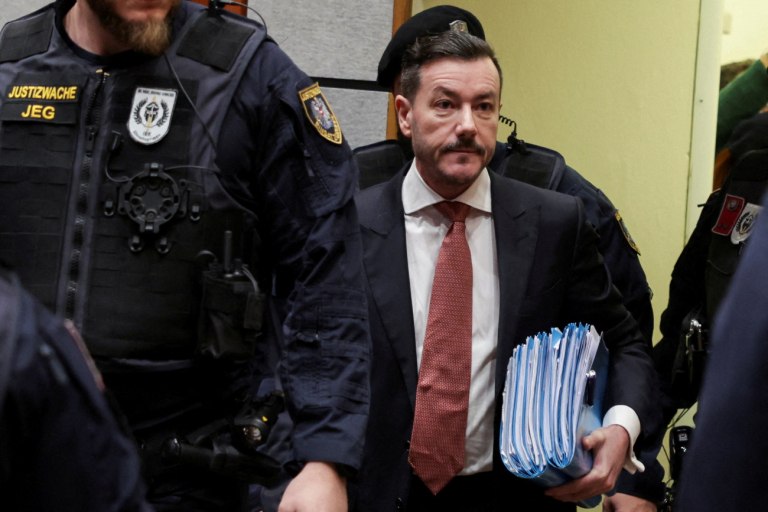 Ρενέ Μπένκο: Ο πτωχευμένος μεγιστάνας ακινήτων δικάζεται για απάτη