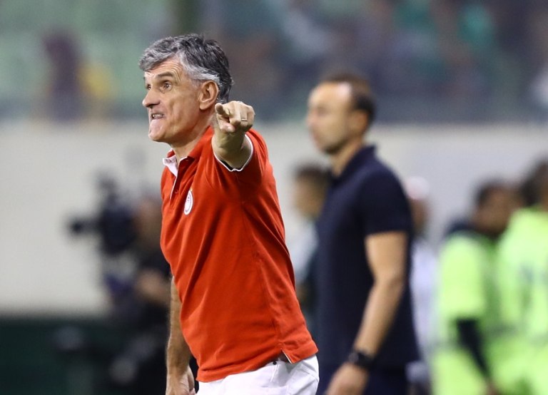 Mεντιλίμπαρ: Αν δεν χρησιμοποιούν το VAR γιατί υπάρχει;