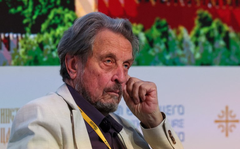 Ο πατέρας του Έλον Μασκ κατηγορείται ότι κακοποίησε σεξουαλικά τουλάχιστον πέντε από τα παιδιά του