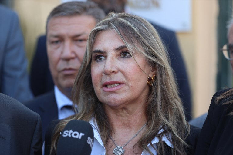 Τον έσφαξαν, πάλεψε με δύο τρομακτικά άτομα που είχαν μένος  Τι είπε η χήρα του Σήφη Βαλυράκη στο δικαστήριο