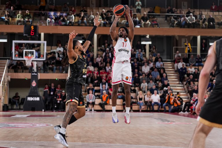 Η παρακάμερα του Μονακό  Ολυμπιακός (vid)