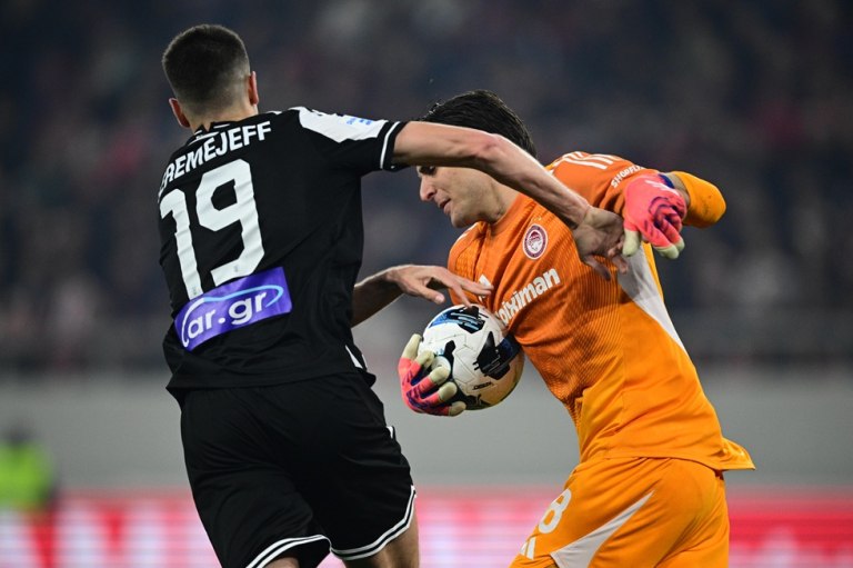 Δύο χτυπήματα από τον