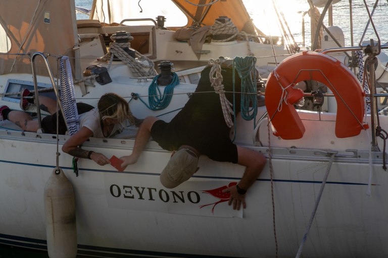 Global Sumud Flotilla: Το ελληνικό καράβι Οξυγόνο εν πλω για τη Γάζα  Ζωντανά η πορεία του στόλου Flotilla