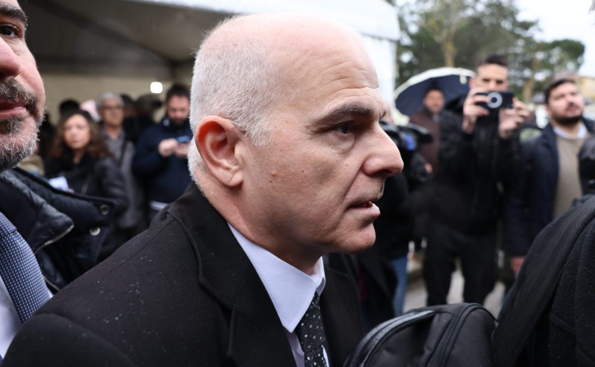 Ψαρόπουλος στο ΕΡΤnews: Πρέπει να διευρυνθεί ο χώρος της δίκης για τα Τέμπη, 500 άτομα το ελάχιστο εντός  Τι είπε για την αποχή της προέδρου