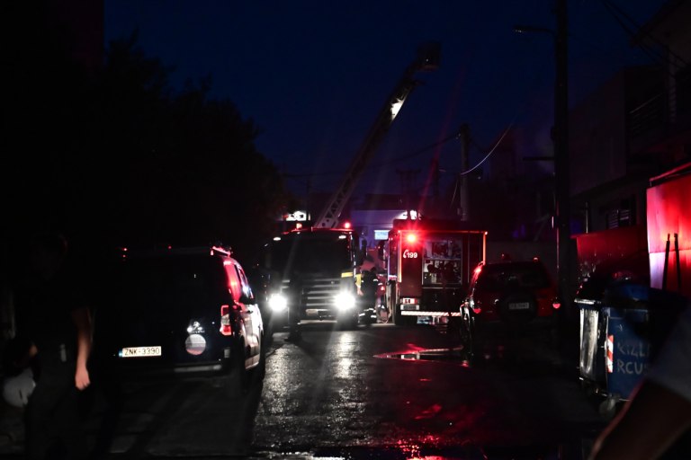 Σπίτι πήρε φωτιά από φορτιστή κινητού τηλεφώνου