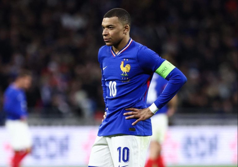 Ο Εμπαπέ αποκάλυψε ότι είδωλό του είναι ο Κριστιάνο