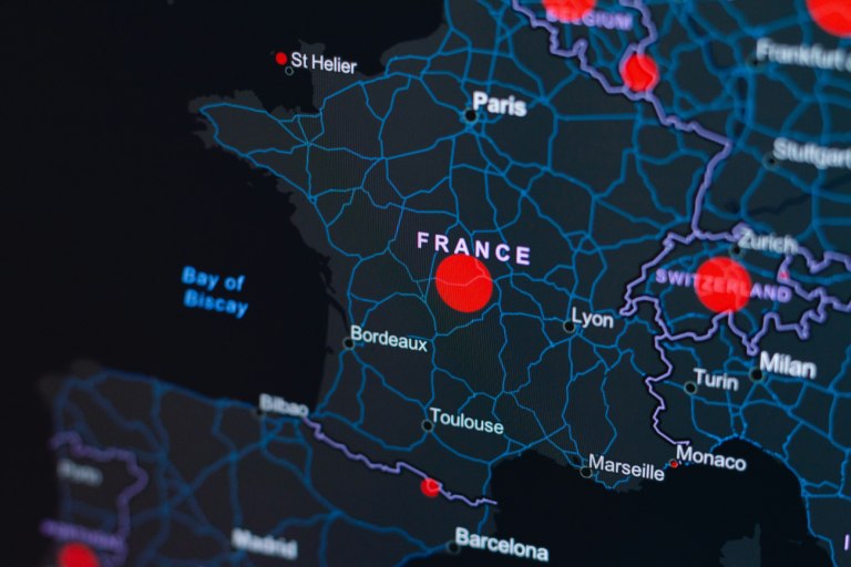 Γαλλία: Σε κόκκινο