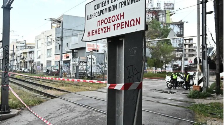 Σουφλί: Παραλίγο τραγωδία σε σιδηροδρομική διάβαση  Κινδύνεψε πολίτης με προβλήματα όρασης