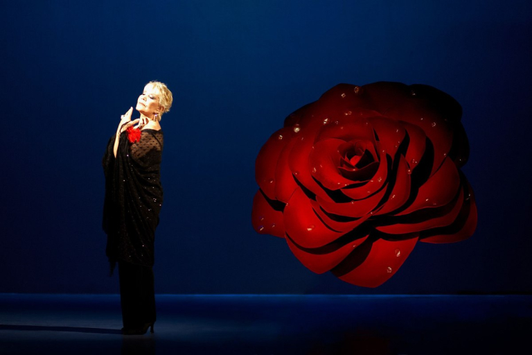 Μαρινέλλα: Χαμαιλέων που άλλαζε όλα τα χρώματα της μουσικής