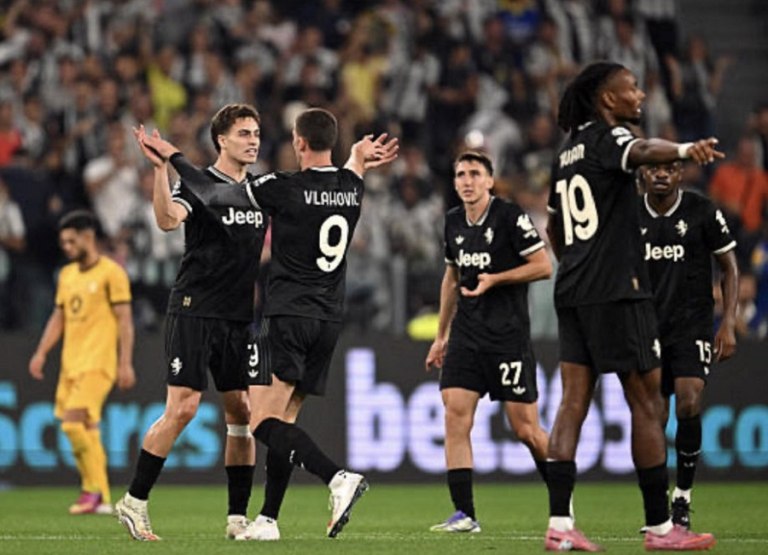 Γιουβέντους  Ντόρτμουντ 4-4: Μυθικό ματς και μυθική επιστροφή τις Γιούβε με δύο γκολ στις καθυστερήσεις!