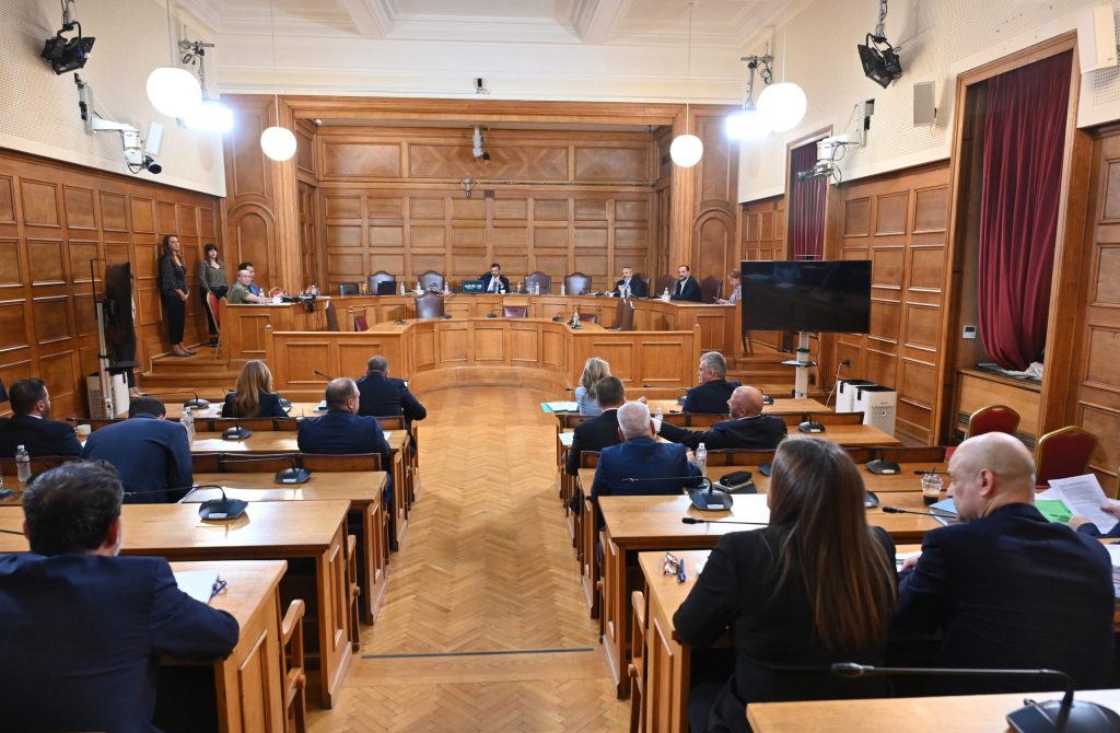 Ερχεται βροχή αιτημάτων για κλήτευση στην Εξεταστική