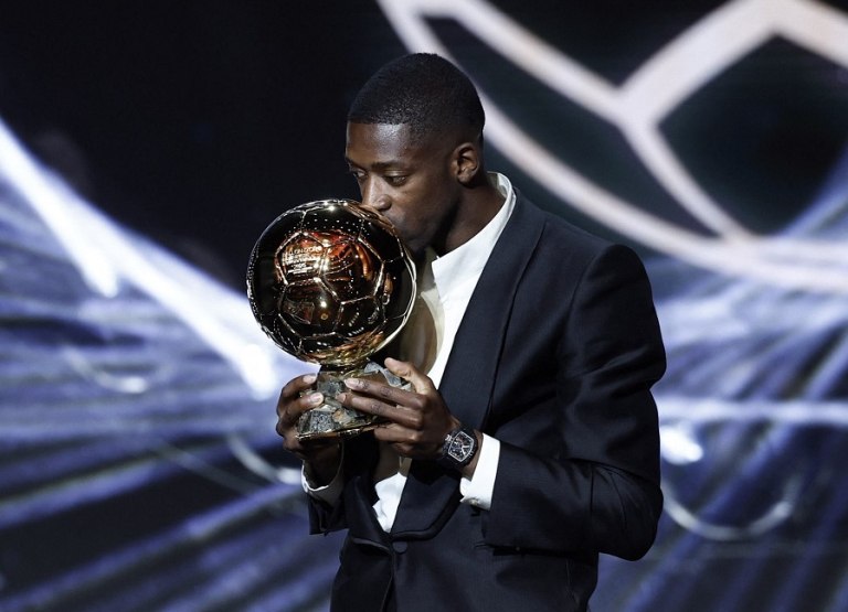 Όταν ο κάτοχος της Χρυσής Μπάλας Ουσμάν Ντεμπελέ είχε γίνει viral με απάντηση που είχε δώσει (vid)