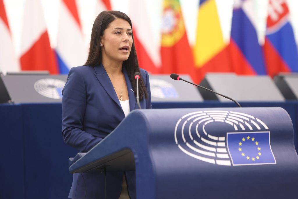 Ο τραμπικός αέρας στην ελληνική Δεξιά