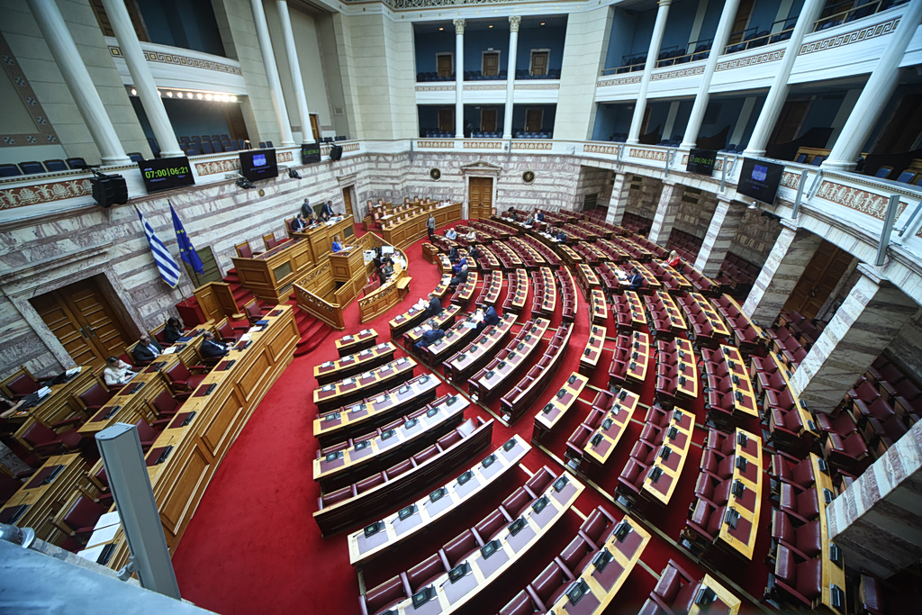 Ανοίγει εκ νέου το predatorgate μετά τις δηλώσεις Ντίλιαν στο MEGA  Πυρ ομαδόν της αντιπολίτευσης κατά της κυβέρνησης