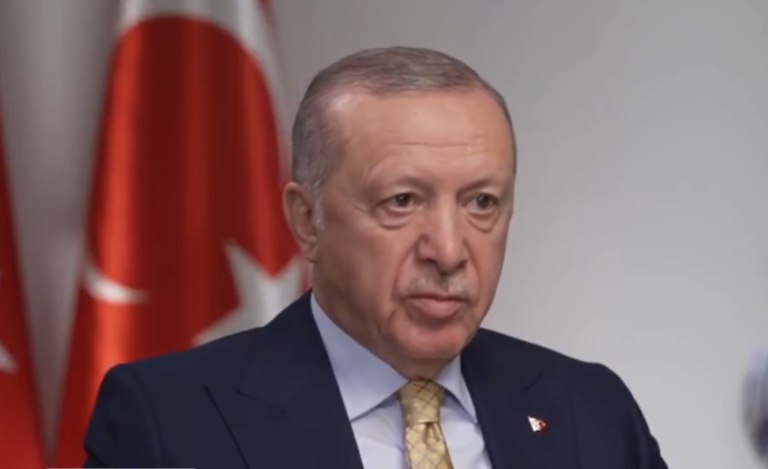 Ο Ερντογάν δηλώνει ότι θα διαπραγματευτεί με τον Τραμπ την απόκτηση των μαχητικών F-35