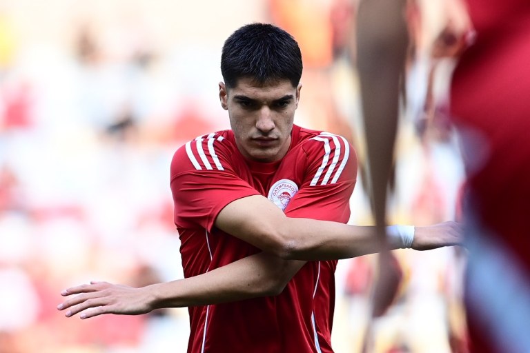 Superleague 2: Αυτές είναι οι ενδεκάδες στο Καλαμάτα  Ολυμπιακός Β