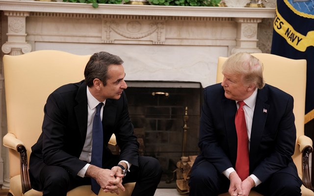 Μελέτη: Γιατί η ΕΕ δεν μπορεί να αρκεστεί στον ρόλο κομπάρσου του Τραμπ  Οι κίνδυνοι για την Ελλάδα