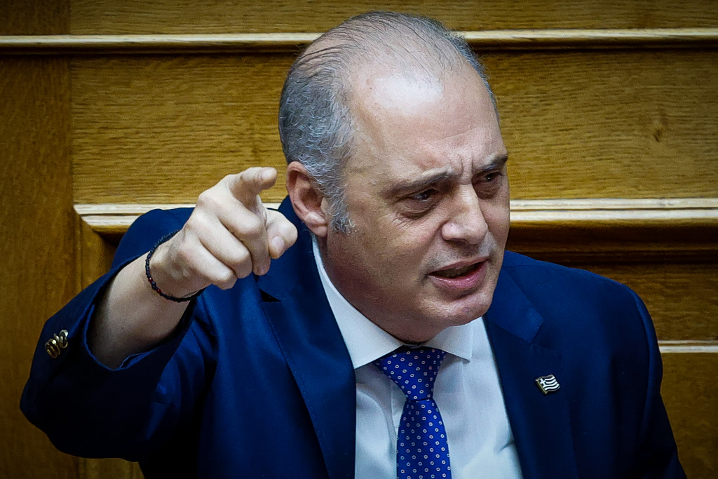 Επιστολή στον Κακλαμάνη απέστειλε ο Βελόπουλος για τον Φλώρο: Με αποκάλεσε απατεώνα, σαχλαμάρα και καράφλα