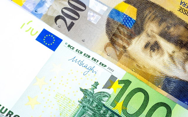 Ο πόλεμος στον Κόλπο επιβαρύνει το κόστος για τους δανειολήπτες σε ελβετικό φράγκο