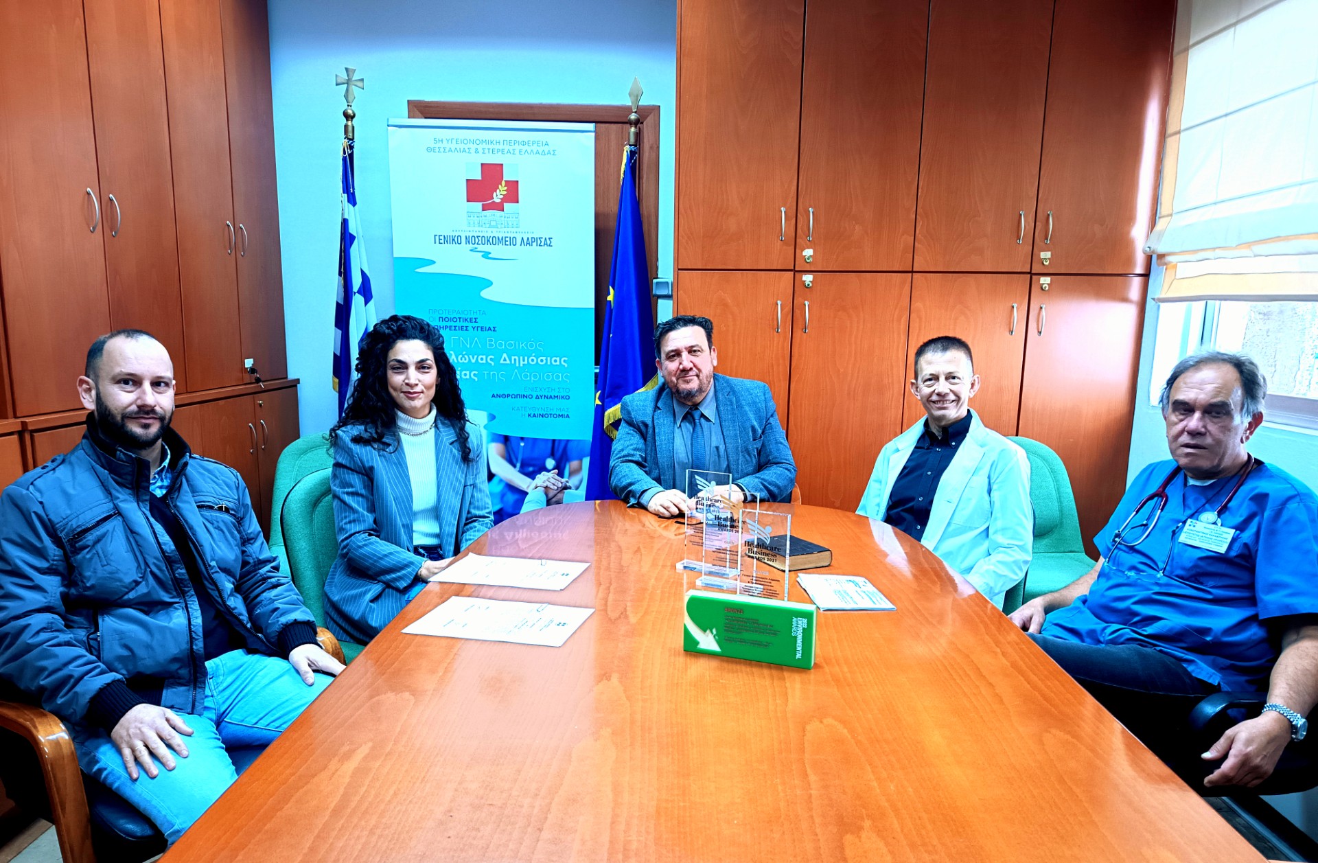 Με παραϊατρικό προσωπικό